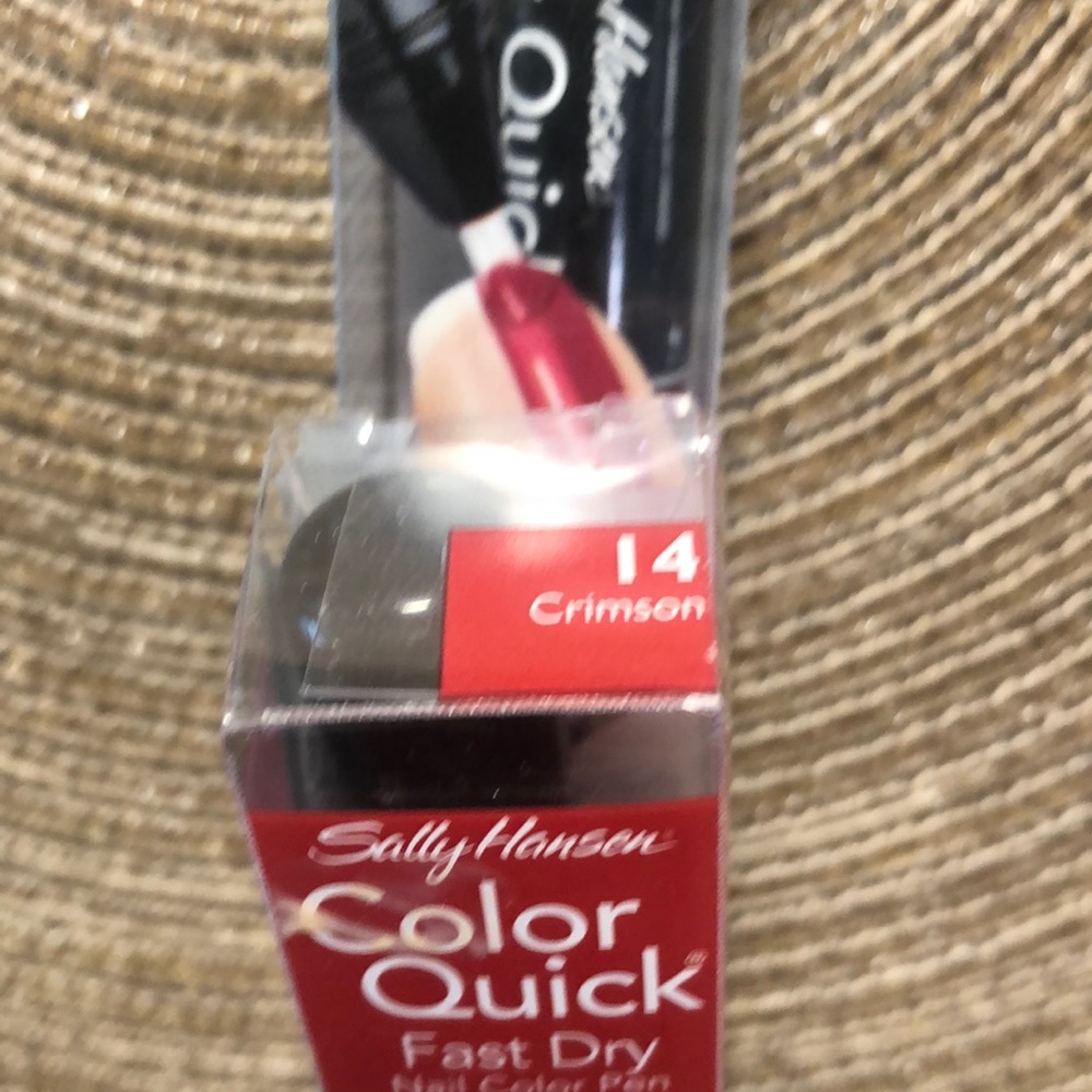 Sally Hansen Crimson Color Quick Nail Color Pen - Picture 2 of 5